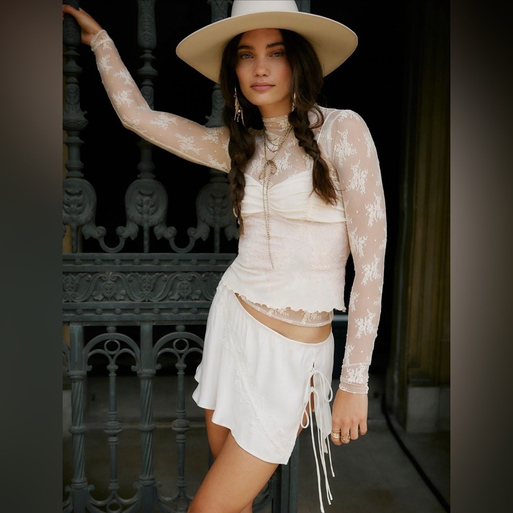 Tops Mesh w/ Lace Long Sleeve Mock Neck Sexy w/ Thumb Hole~  White or Cream - Picture 11 of 16